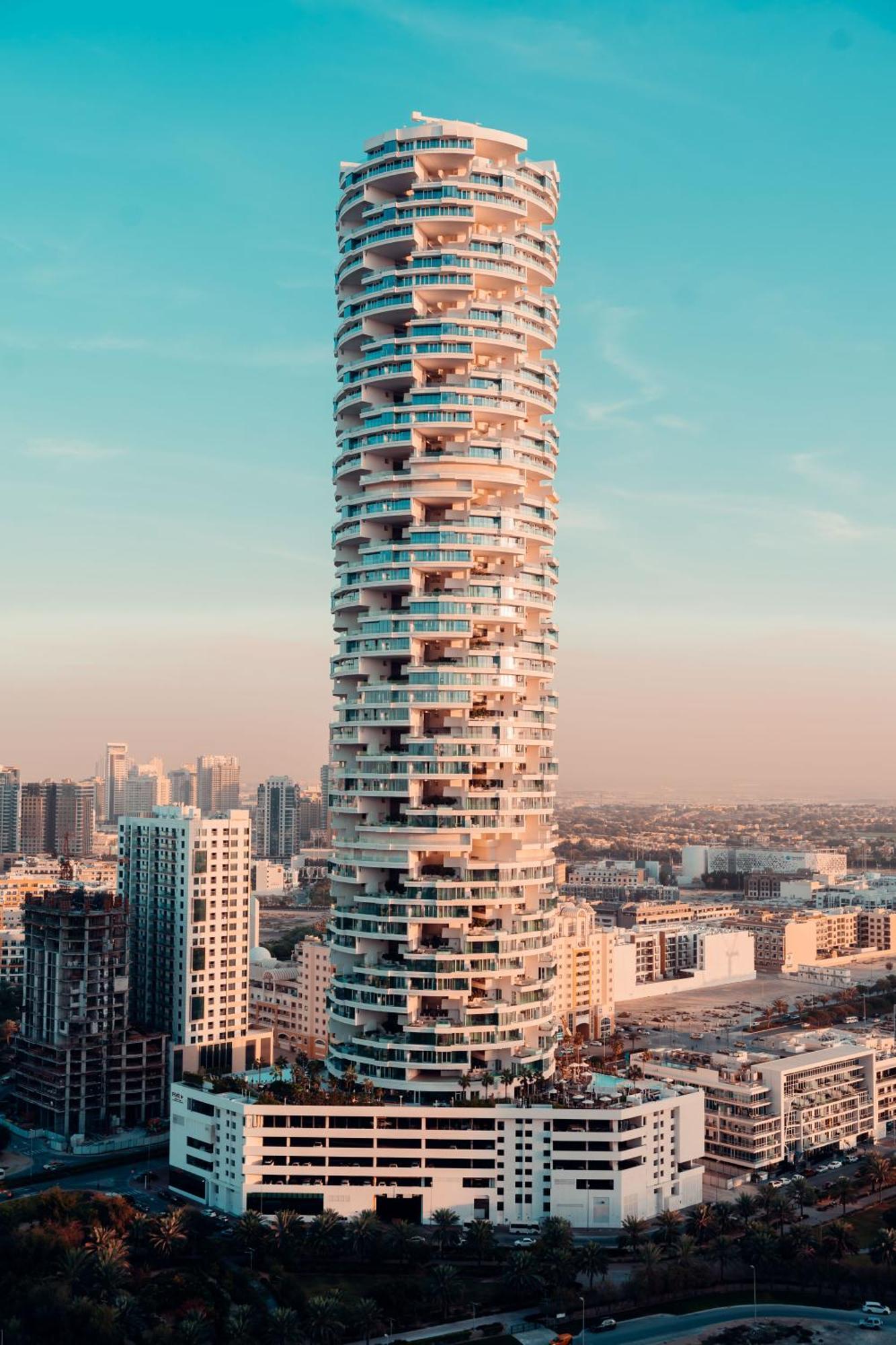 Five Jumeirah Village Dubái Exterior foto The tower